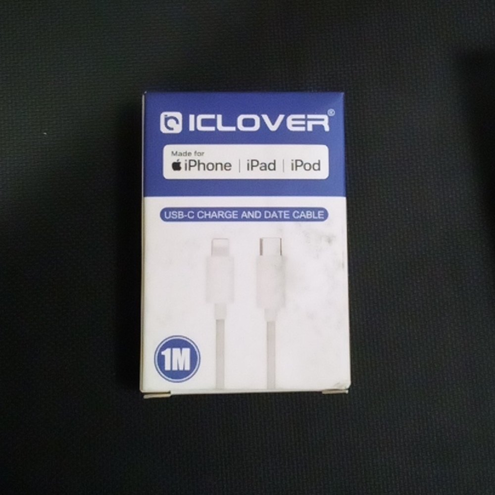 Iphone USB charger and date cable